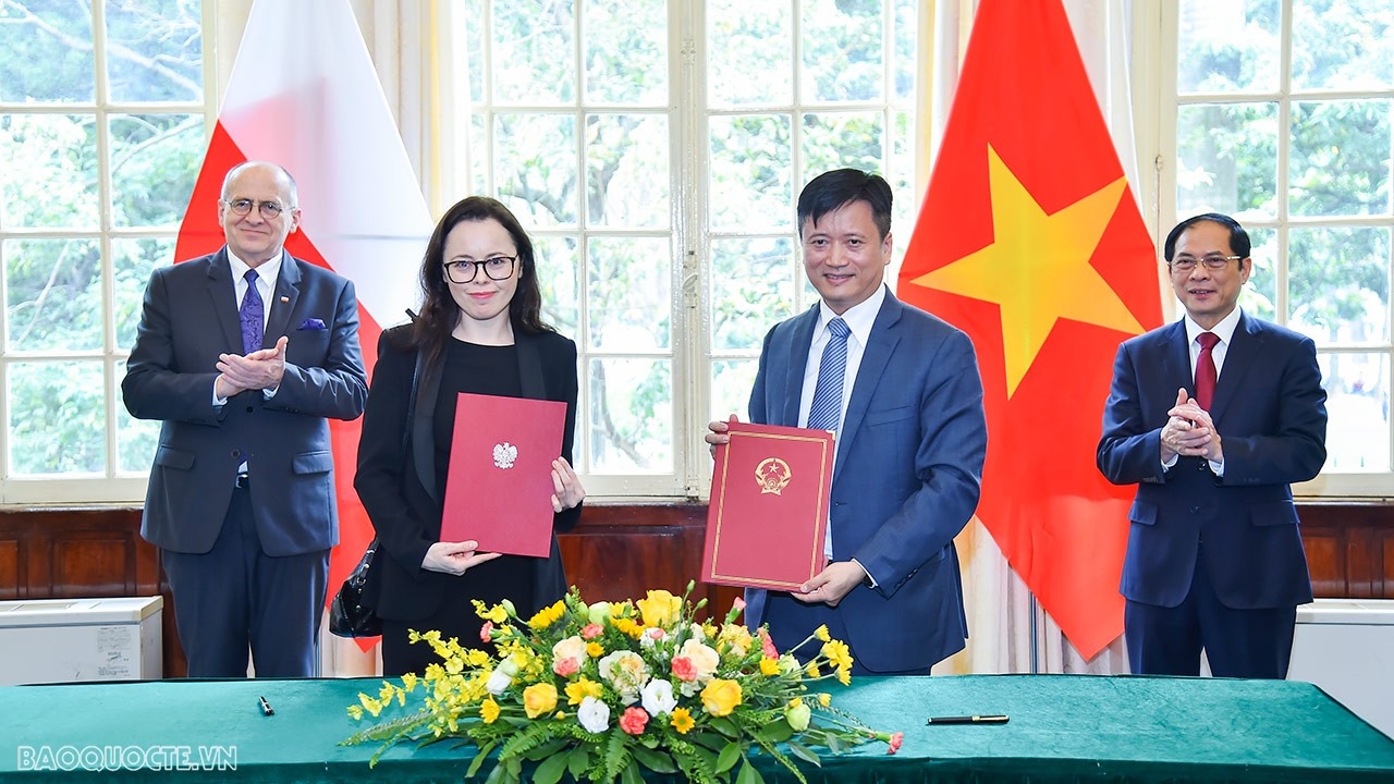 Bộ trưởng Bùi Thanh Sơn hội đàm với Bộ trưởng Ngoại giao Cộng hòa Ba Lan