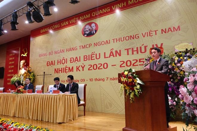 Đẩy mạnh học tập và làm theo tư tưởng, đạo đức, phong cách Hồ Chí Minh gắn với xây dựng văn hóa doanh nghiệp