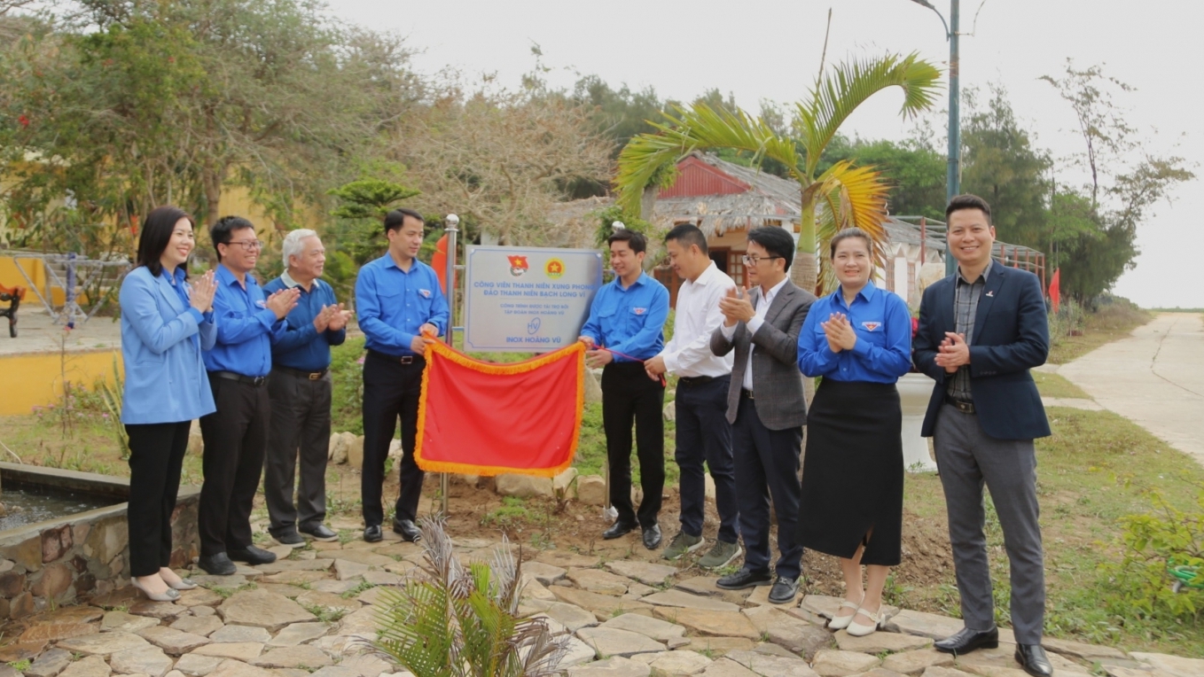 Hành trình tới đảo Thanh niên Bạch Long Vĩ