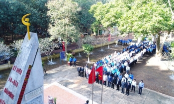 Phát huy truyền thống trong xây dựng và thực hiện văn hóa doanh nghiệp