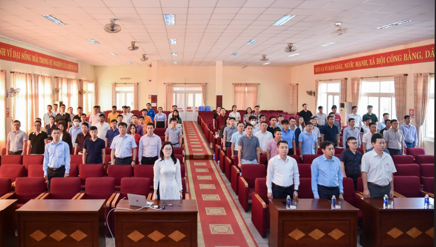 Nghi thức chào cờ Khai giảng lớp học