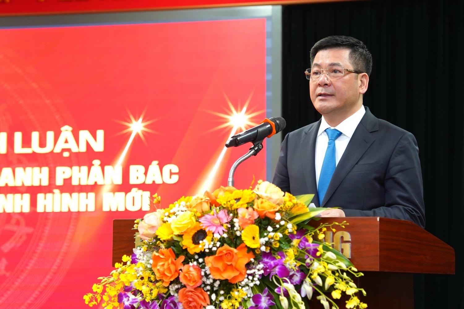 Phát động cuộc thi chính luận bảo vệ nền tảng tư tưởng của Đảng, đấu tranh phản bác các quan điểm sai trái, thù địch trong tình hình mới