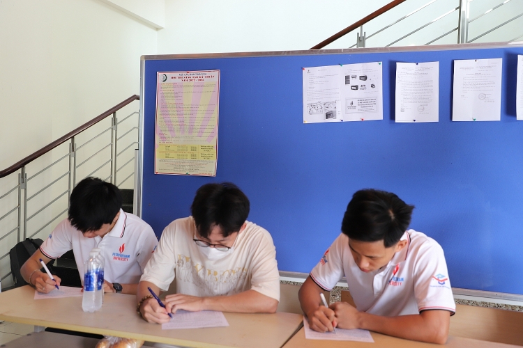 Tuổi trẻ Dầu khí tổ chức chương trình hiến máu nhân đạo với chủ đề “Một giọt máu cho đi, một cuộc đời ở lại”