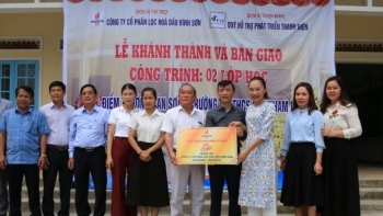 Bàn giao công trình 2 lớp học Trường Tiểu học và Trung học Cơ sở Sơn Nham II do BSR tài trợ