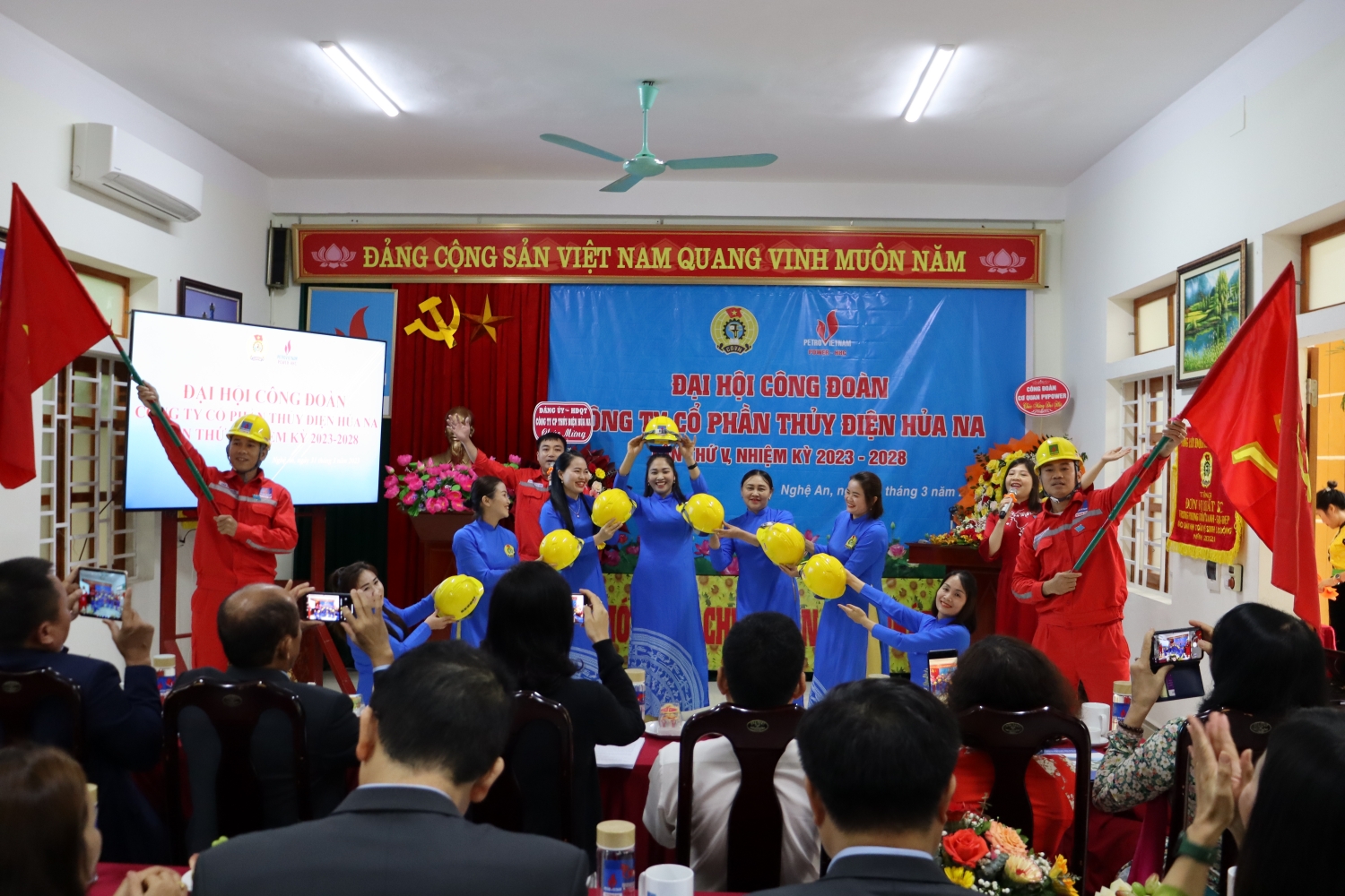 Xác định đoàn viên, người lao động là yếu tố trọng tâm trong hoạt động Công đoàn