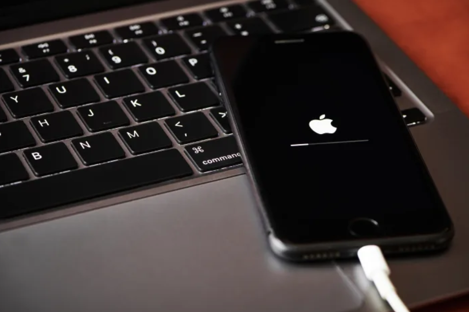 Apple phát hành iOS 16.4: Vá lỗi hệ thống cùng loạt emoji mới