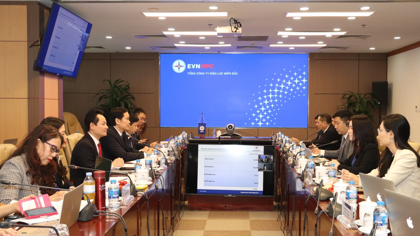 EVNNPC được Fitch Ratings xếp hạng tín nhiệm ở mức “BB” với triển vọng tích cực