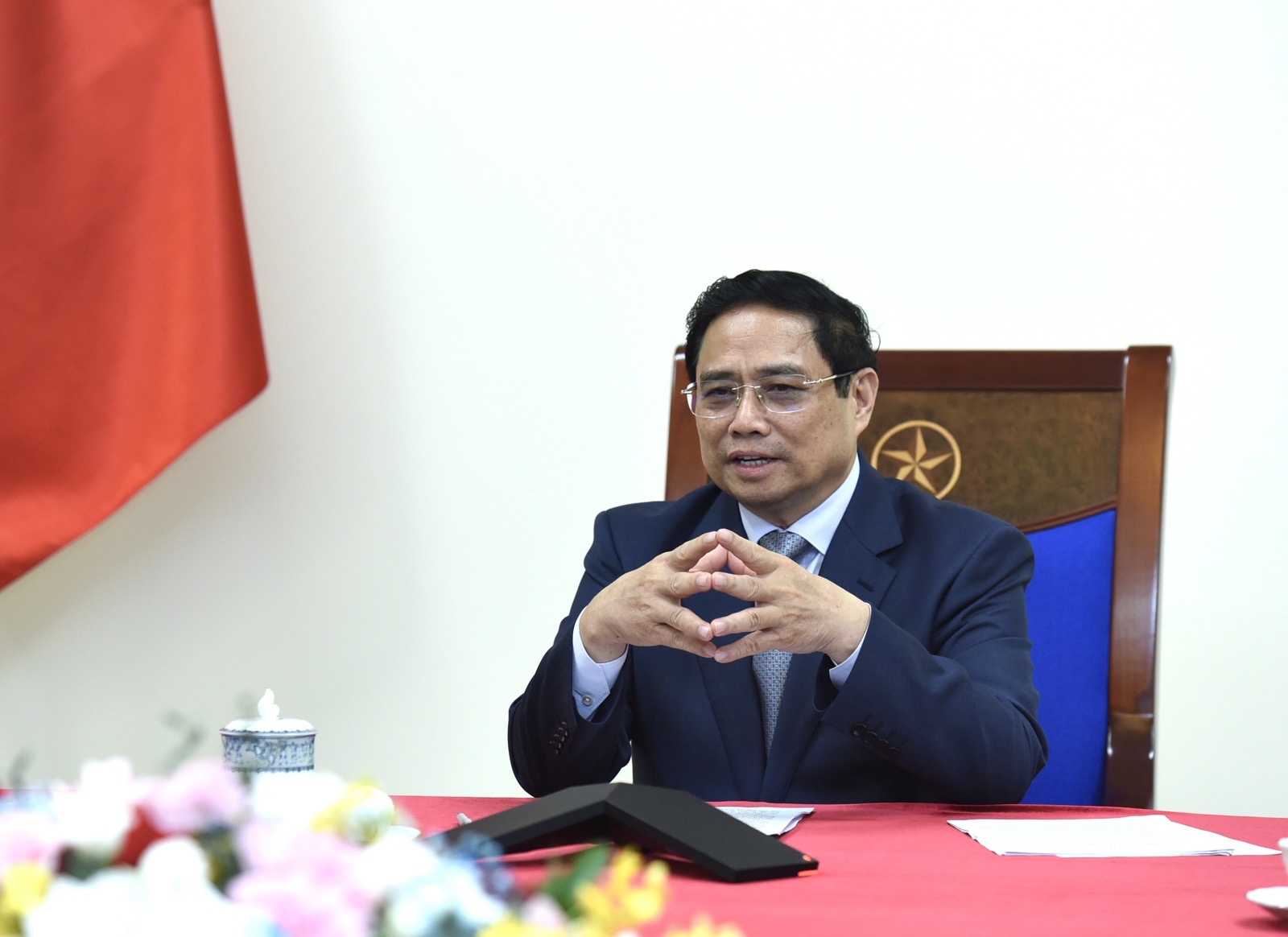 Thủ tướng Phạm Minh Chính điện đàm với Thủ tướng Trung Quốc Lý Cường