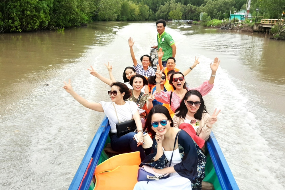 Du lịch Cà Mau: Thích thú từ rừng đước đến rừng tràm