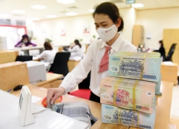Tin ngân hàng ngày 10/4: Chính phủ yêu cầu NHNN tiếp tục giảm mặt bằng lãi suất