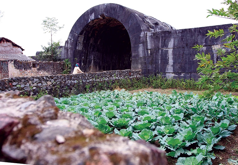 Kỳ bí Thành nhà Hồ