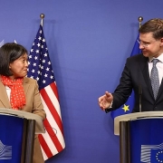 Châu Âu tìm kiếm thỏa thuận năng lượng “càng sớm càng tốt” với Mỹ