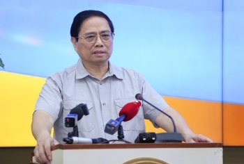 Thủ tướng yêu cầu TP HCM tập trung tháo gỡ khó khăn cho doanh nghiệp, người dân