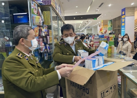 Tăng cường đấu tranh chống buôn lậu hàng giả thuộc nhóm hàng dược mỹ phẩm, thực phẩm chức năng
