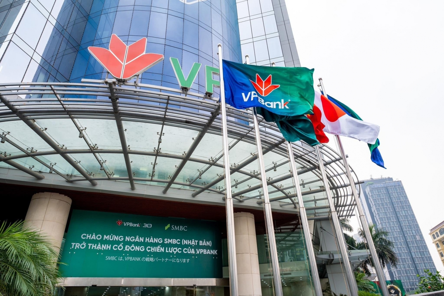 Moody’s giữ nguyên xếp hạng tín nhiêm của VPBank ở mức Ba3