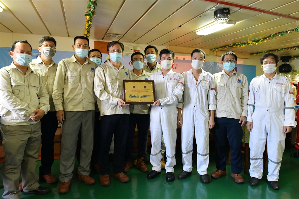 Không ngừng nỗ lực, đạt những cột mốc mới Không ngừng nỗ lực, đạt những cột mốc mới