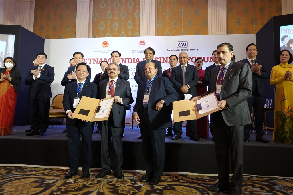 Không ngừng nỗ lực, đạt những cột mốc mới Không ngừng nỗ lực, đạt những cột mốc mới
