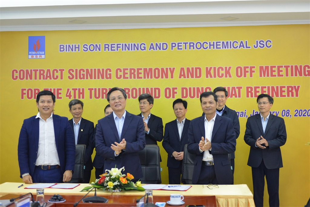 Không ngừng nỗ lực, đạt những cột mốc mới Không ngừng nỗ lực, đạt những cột mốc mới