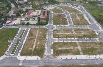 Tin bất động sản ngày 28/4: Hà Nội bãi bỏ văn bản tạm dừng tách thửa đất