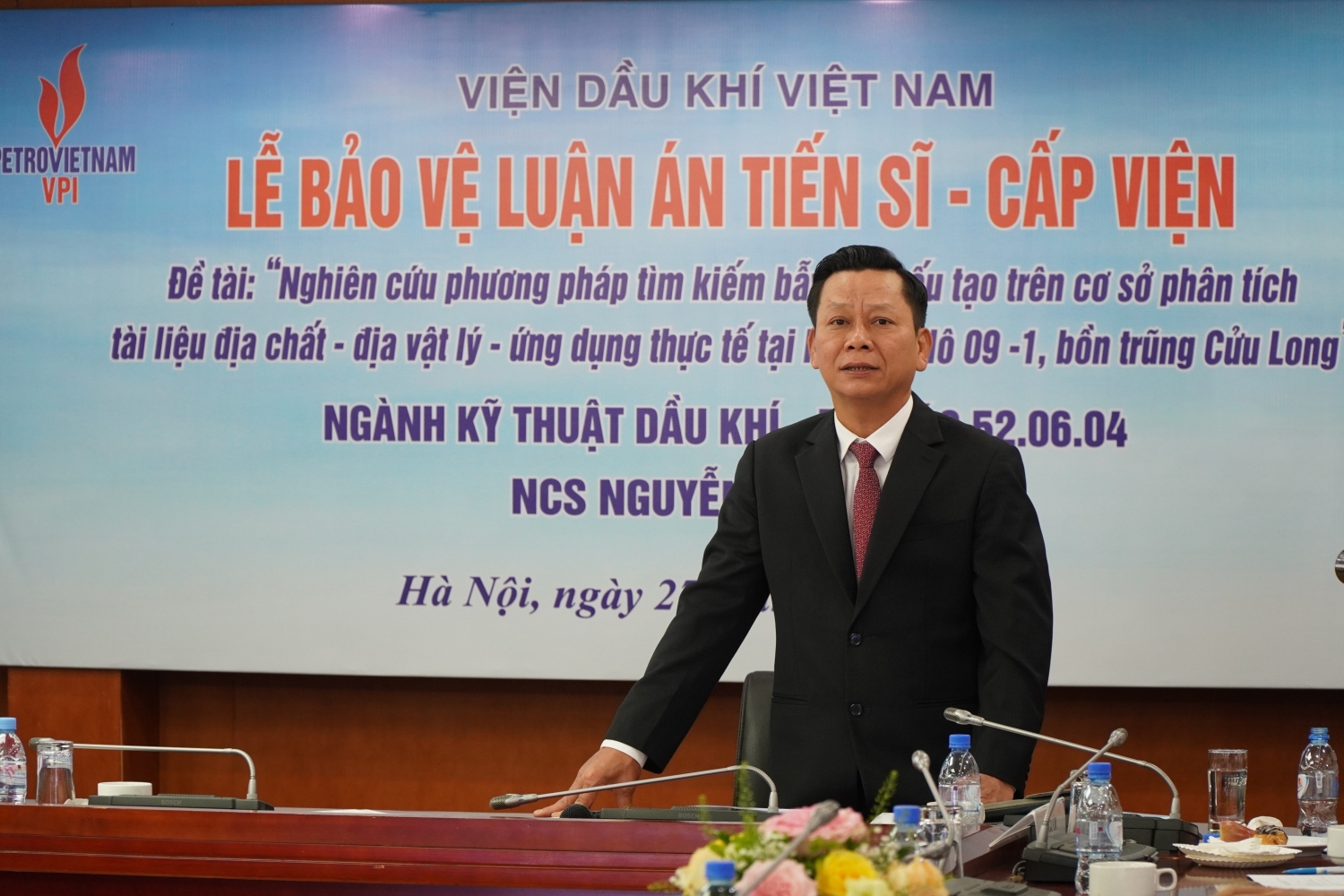 Nghiên cứu phương pháp tìm kiếm bẫy phi cấu tạo tại Lô 09 -1, bể Cửu Long