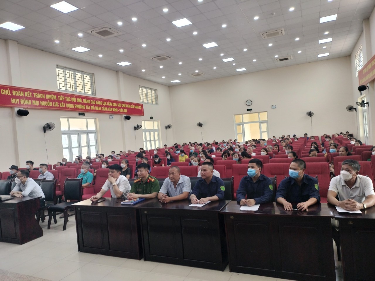 Tập huấn phổ biến pháp luật và xây dựng mô hình phong trào toàn dân tham gia PCCC và cứu nạn, cứu hộ