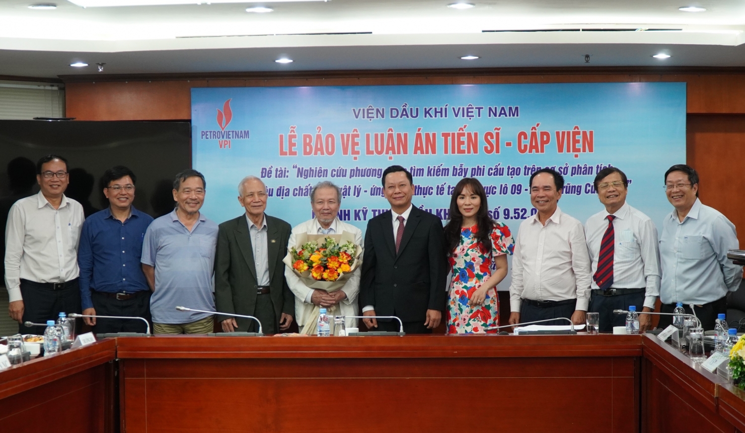 Nghiên cứu phương pháp tìm kiếm bẫy phi cấu tạo tại Lô 09 -1, bể Cửu Long
