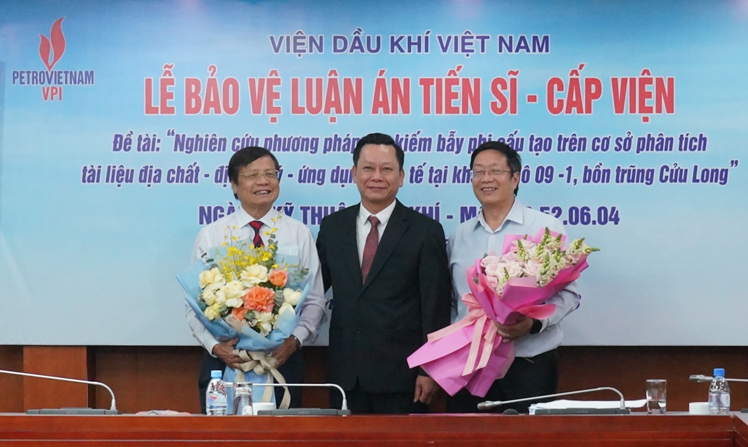 Nghiên cứu phương pháp tìm kiếm bẫy phi cấu tạo tại Lô 09 -1, bể Cửu Long