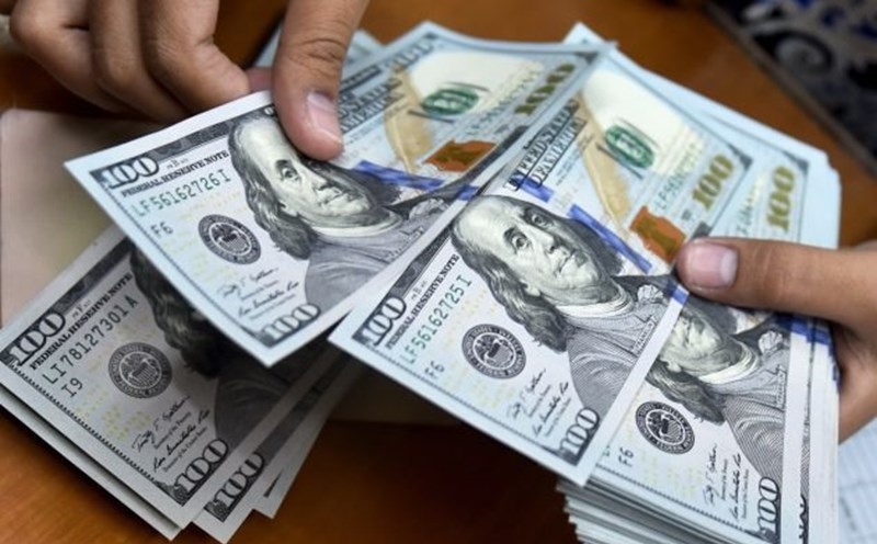 Tỷ giá ngoại tệ hôm nay 1/5: Đồng USD tìm cách 