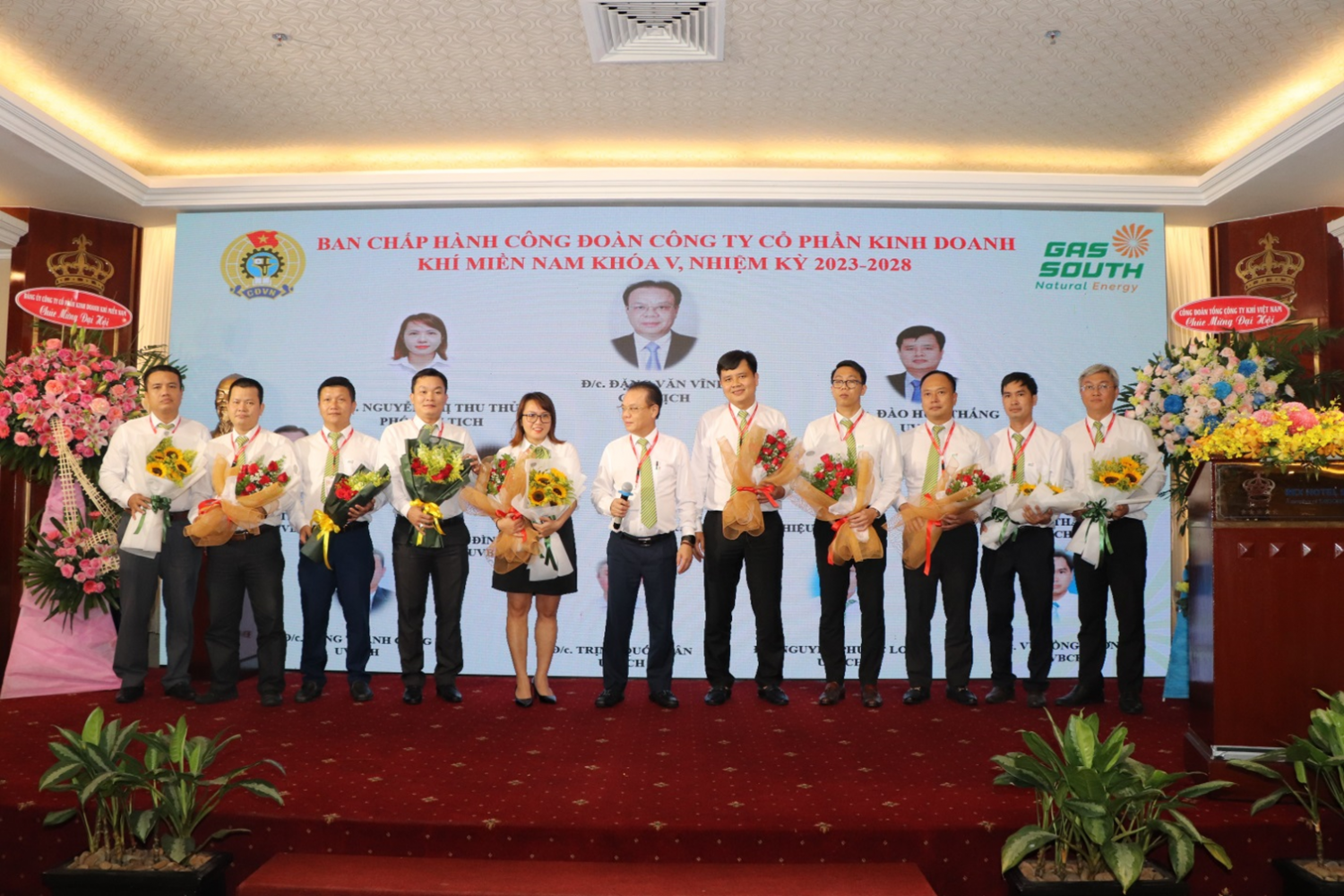 Chúc mừng BCH Công đoàn nhiệm kỳ 2023 – 2028