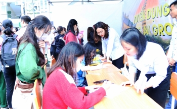 Hơn 7.000 người tham gia Ngày hội gắn kết giáo dục nghề nghiệp Thủ đô năm 2023