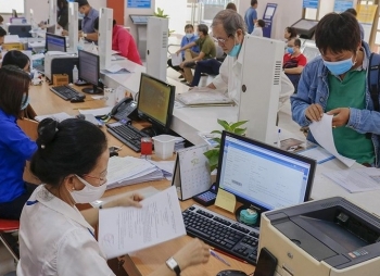 Khuyến khích cán bộ dôi dư nghỉ hưu sớm