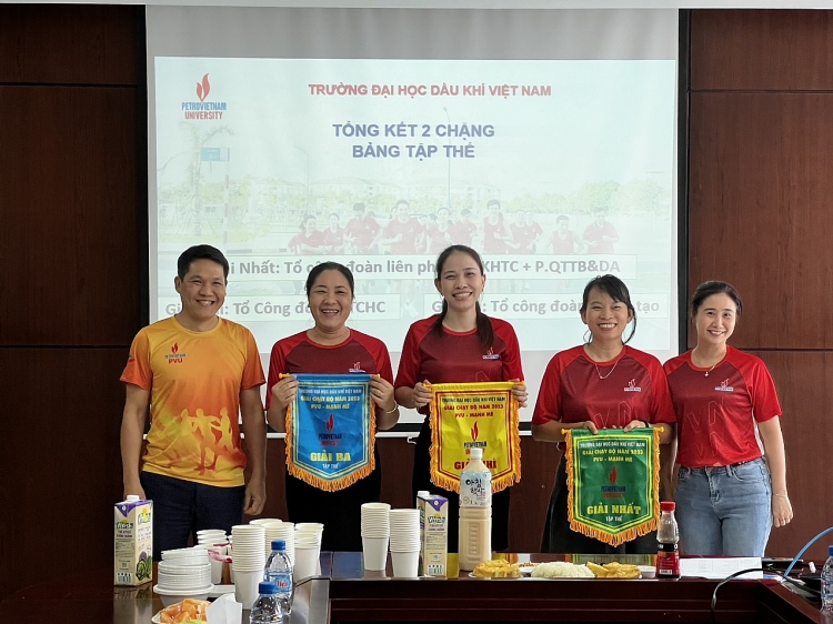 Công đoàn PVU tổng kết và trao Giải thưởng PVU - Mạnh mẽ