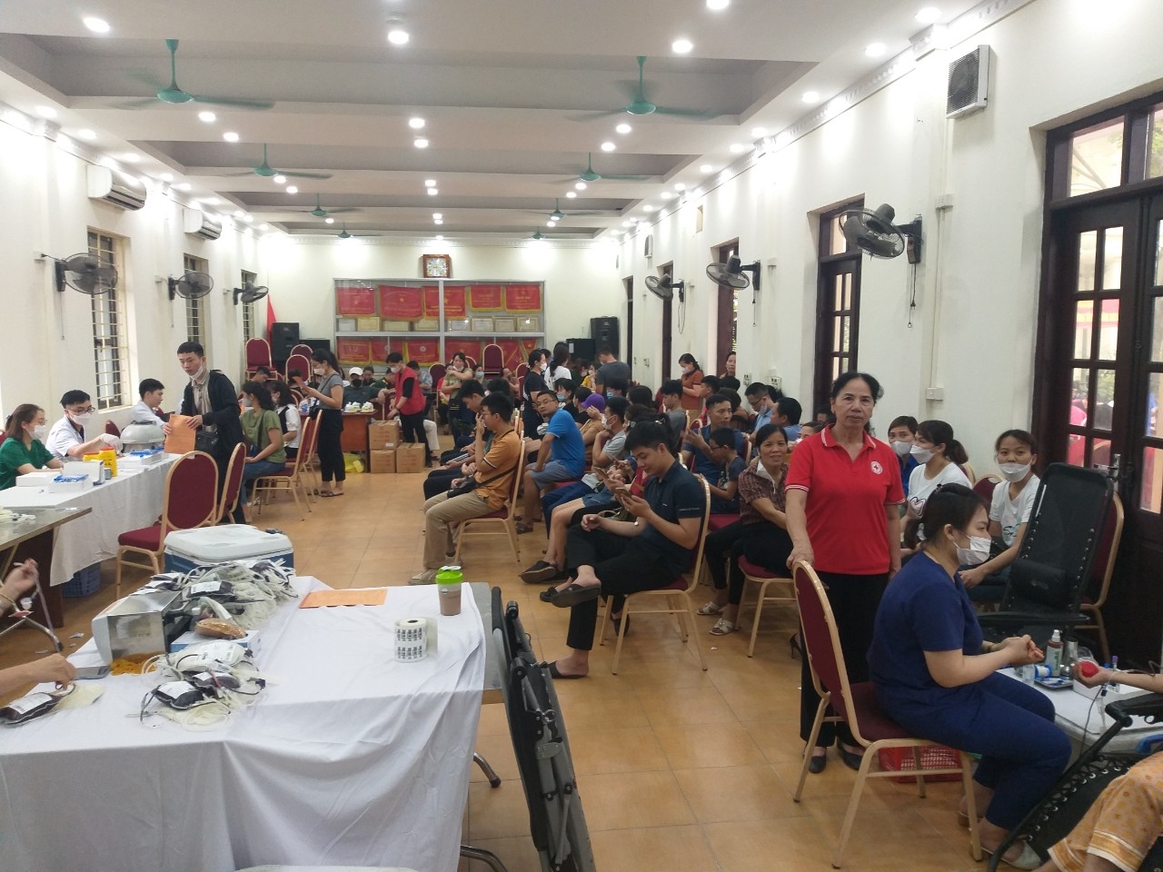 Phường Tây Mỗ hoàn thành vượt chỉ tiêu hiến máu nhân đạo năm 2023