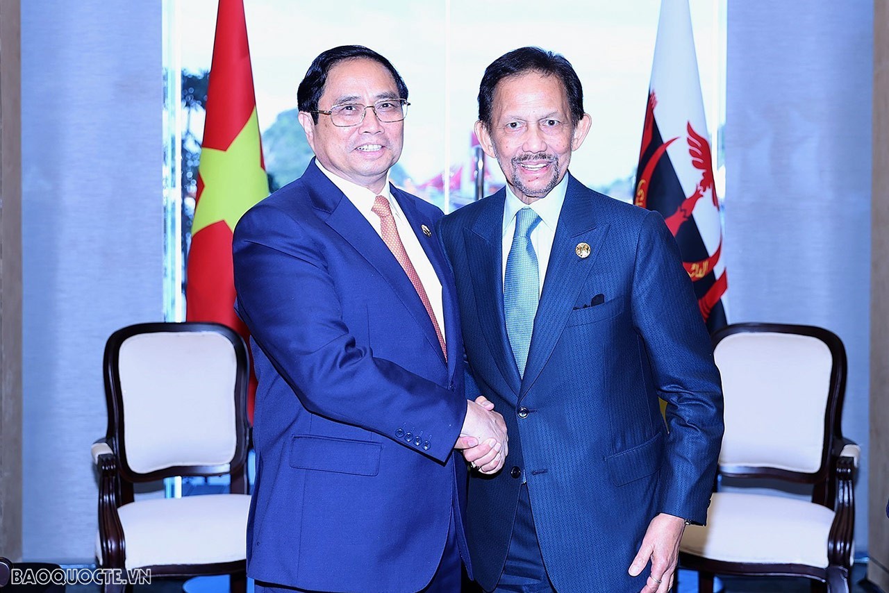 ASEAN 42: Thủ tướng Chính phủ Phạm Minh Chính gặp Quốc vương Brunei
