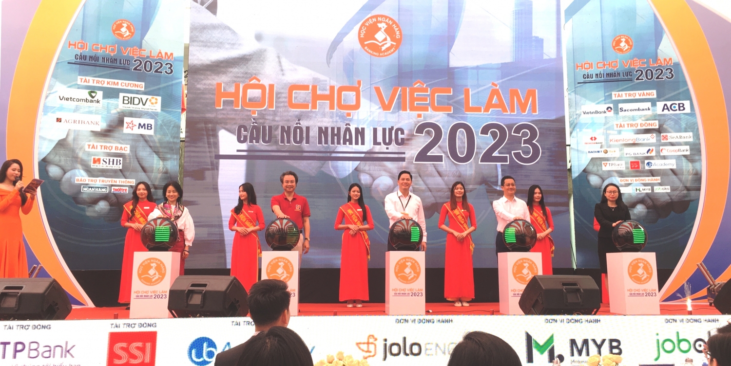 Nhiều cơ hội việc làm cho sinh viên ngành Ngân hàng