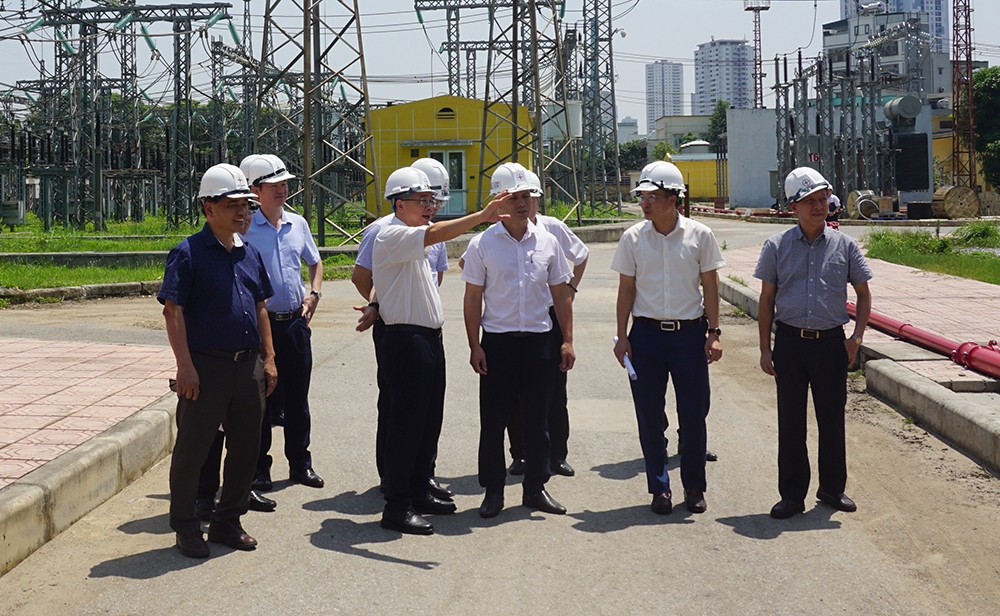 Tổng giám đốc EVNNPT kiểm tra công tác đảm bảo điện mùa nắng nóng