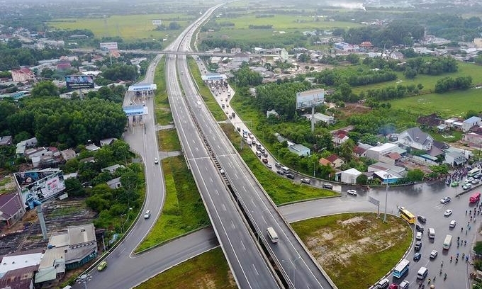 Đẩy mạnh giải ngân vốn đầu tư công đi đôi với bảo đảm chất lượng công trình
