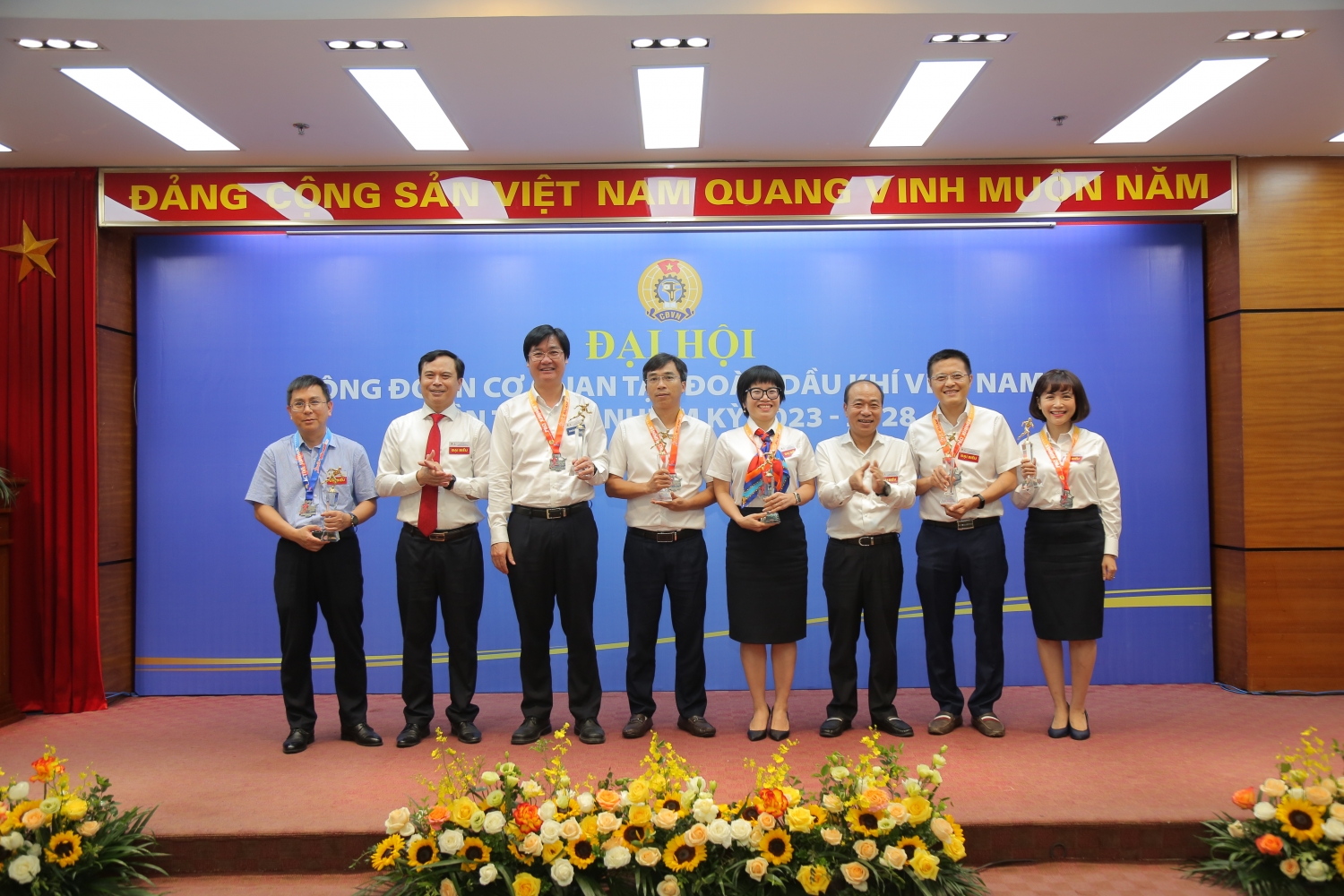 Công đoàn Cơ quan Tập đoàn trao giải cuộc thi Chạy bộ online Xuân Dầu khí 2023