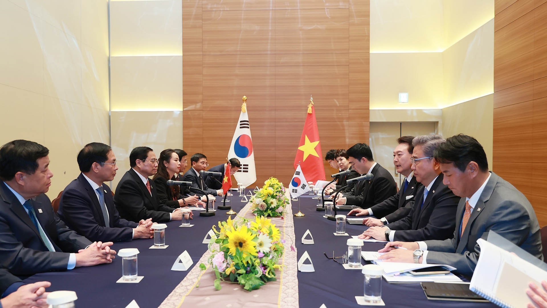 Thủ tướng Phạm Minh Chính hội kiến Tổng thống Hàn Quốc Yoon Suk Yeol Thủ tướng Phạm Minh Chính hội kiến Tổng thống Hàn Quốc Yoon Suk Yeol