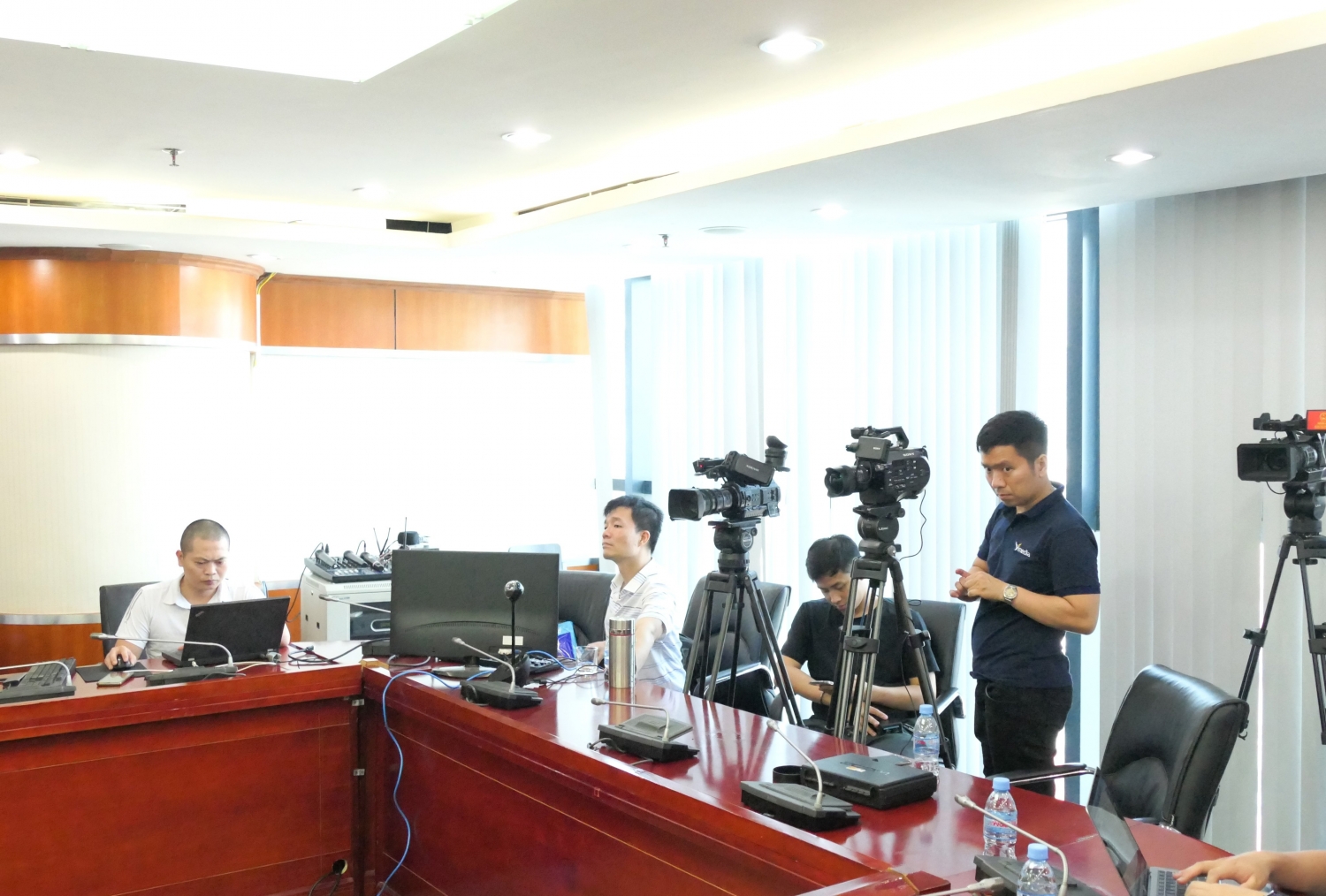 (LIVE) Tọa đàm "Dự thảo Luật Đấu thầu (sửa đổi) và tác động đối với các doanh nghiệp"