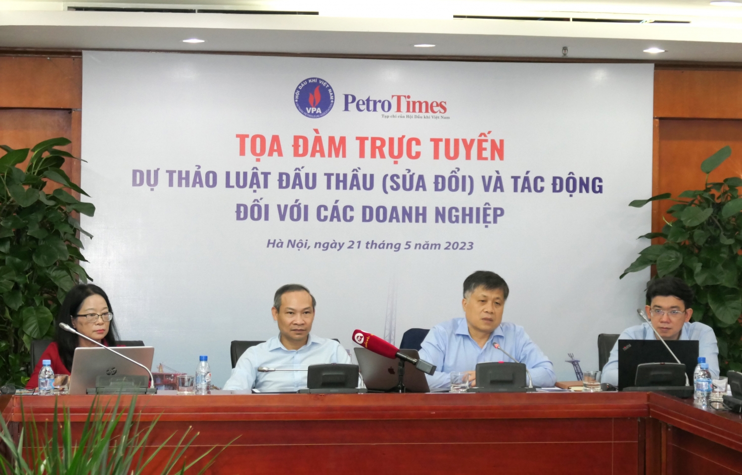 (LIVE) Tọa đàm "Dự thảo Luật Đấu thầu (sửa đổi) và tác động đối với các doanh nghiệp"