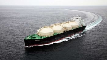 Các nhà nhập khẩu LNG lo ngại Mỹ hủy các chuyến hàng xuất khẩu khi giá tụt dốc