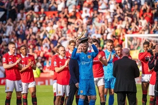 Roy Kean khuyên Ten Hag hãy 'tống khứ' thủ thành De Gea