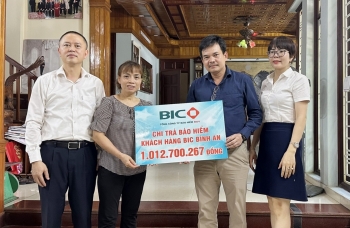 BIC chi trả hơn 1 tỷ đồng bảo hiểm cho khách hàng vay vốn tại BIDV Nam Hà Nội