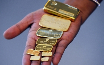 Giá vàng hôm nay (3/6): Lao dốc trong phiên bán chốt lời