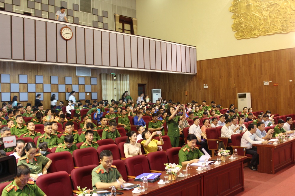 Bắc Từ Liêm (Hà Nội): Phát động 15 ngày đêm thi đua về đích kích hoạt định danh điện tử