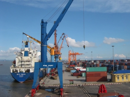 Kỳ 4: Đừng ép doanh nghiệp “tự buộc chân mình”