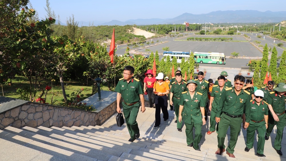 Kỳ 1: Hành trình "Hướng ra biển, đảo Tổ quốc"