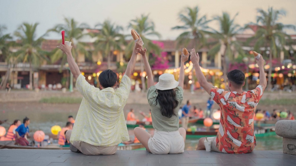Yoga thư thái, bay thoải mái, Vietjet thôi!