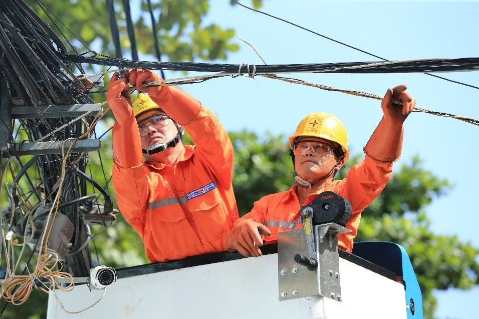 Thủ tướng Chính phủ chỉ thị tăng cường tiết kiệm điện